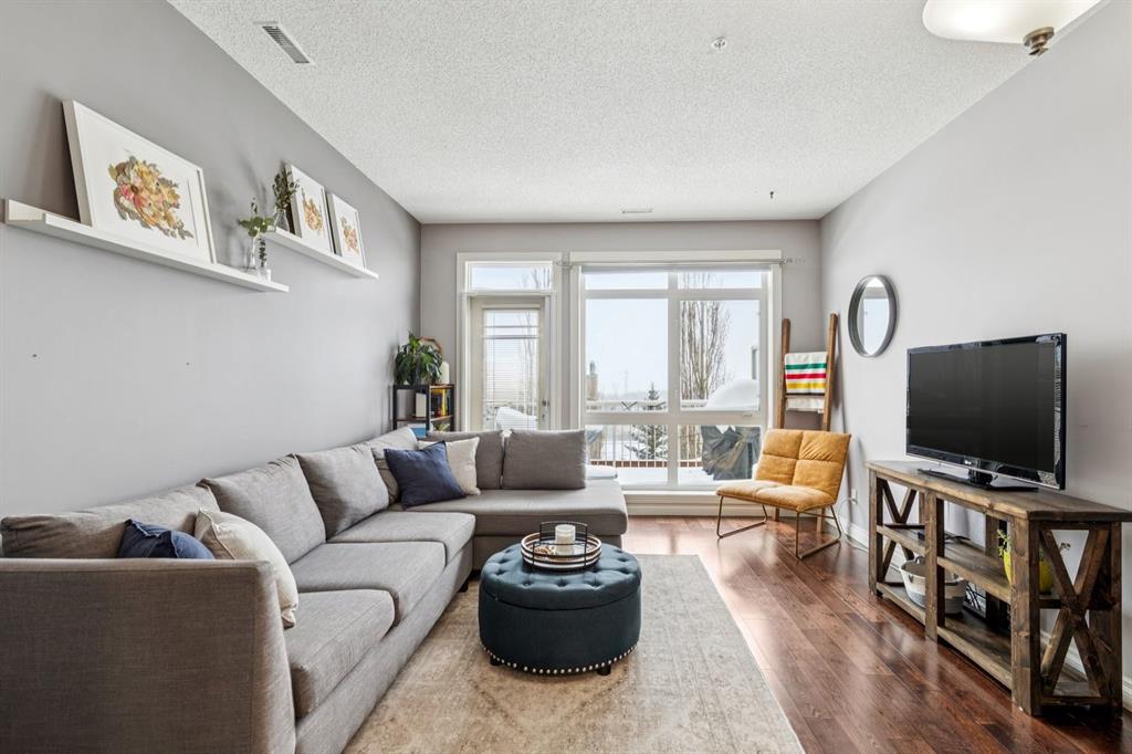 12-140 Rockyledge View NW