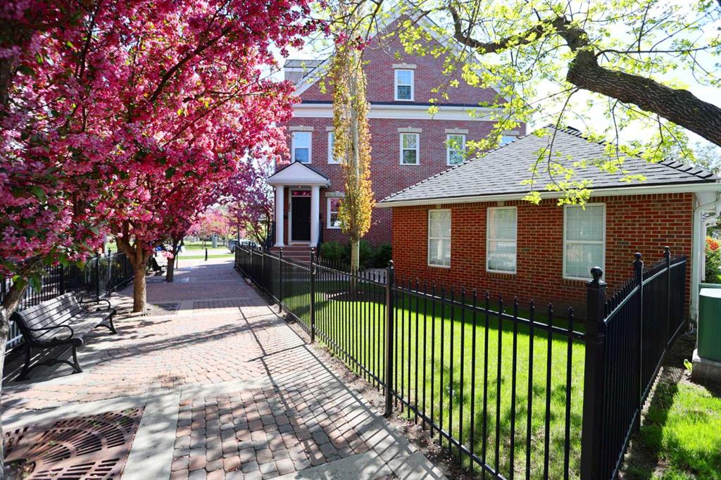 300 Garrison Square SW