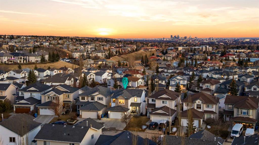 214 Arbour Crest Road NW