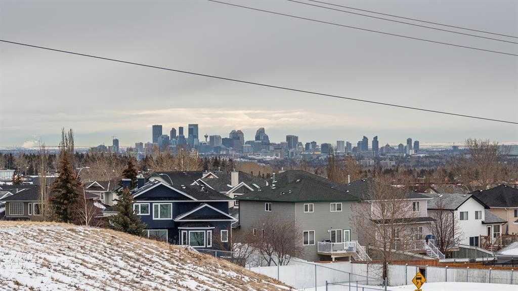 2218-1010 Arbour Lake Road NW