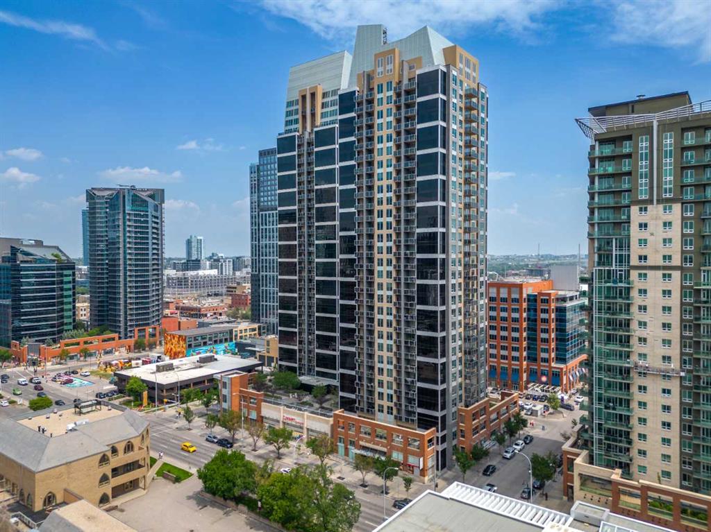 305-1320 1 Street SE