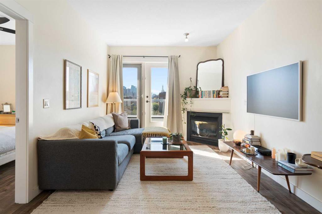 406-830 Centre Avenue NE