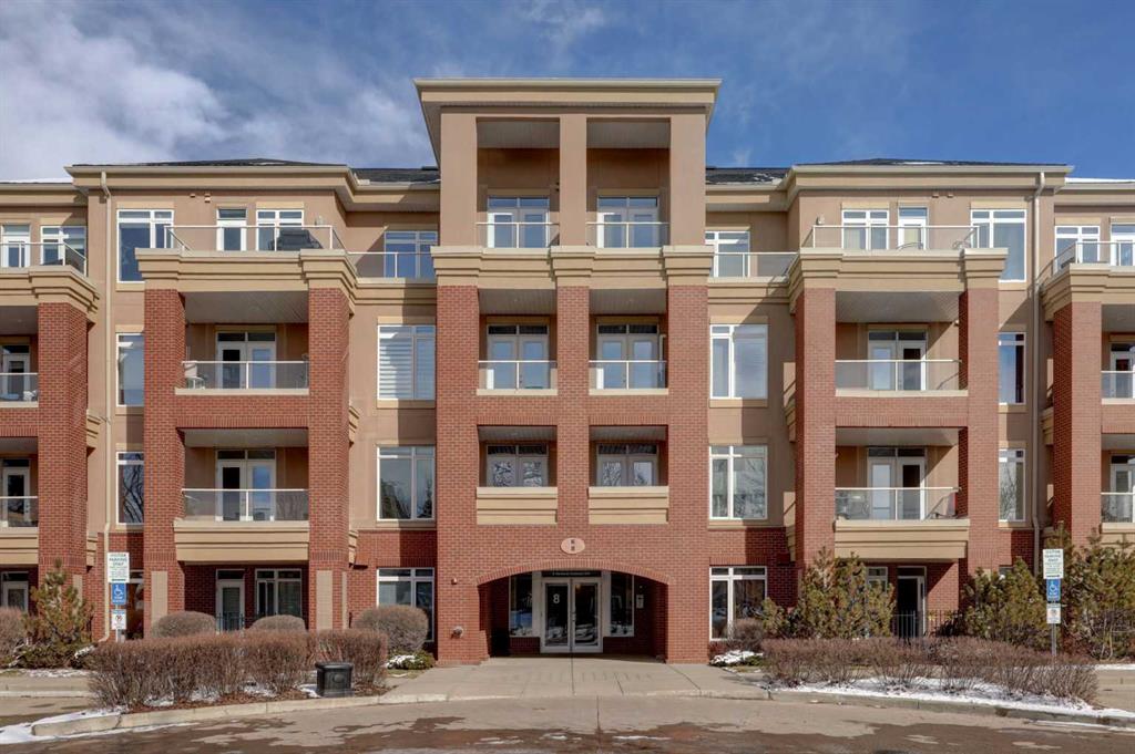 209-8 Hemlock Crescent SW