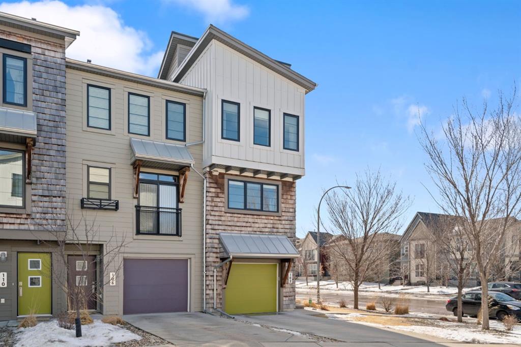 102 Walden Circle SE