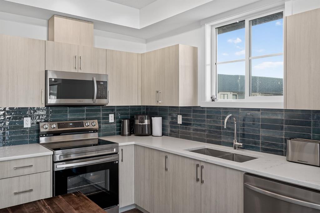 2401-740 Legacy village Road SE