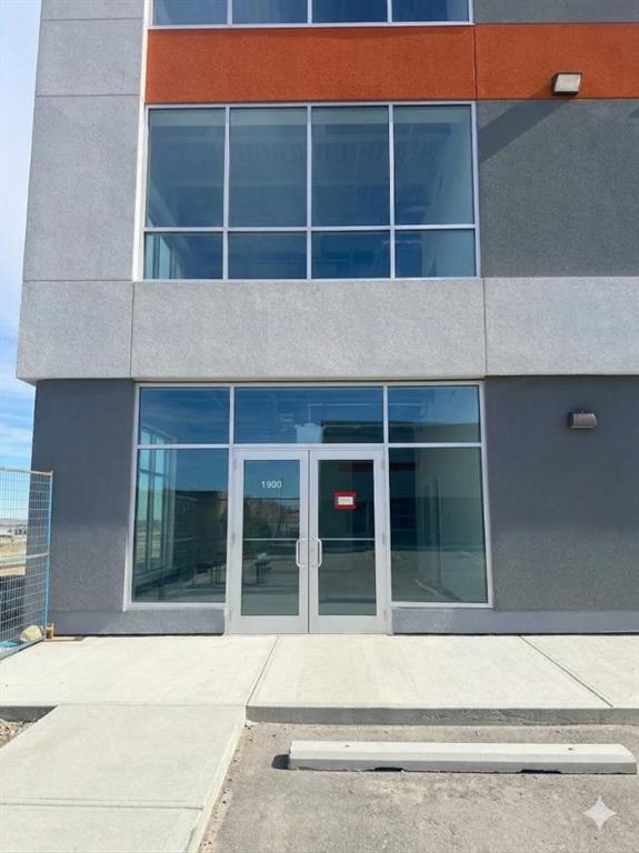 190-198 Nolanridge Crescent NW, Nolan Hill