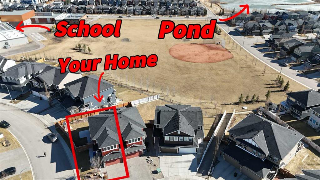 51 Evansglen Court NW