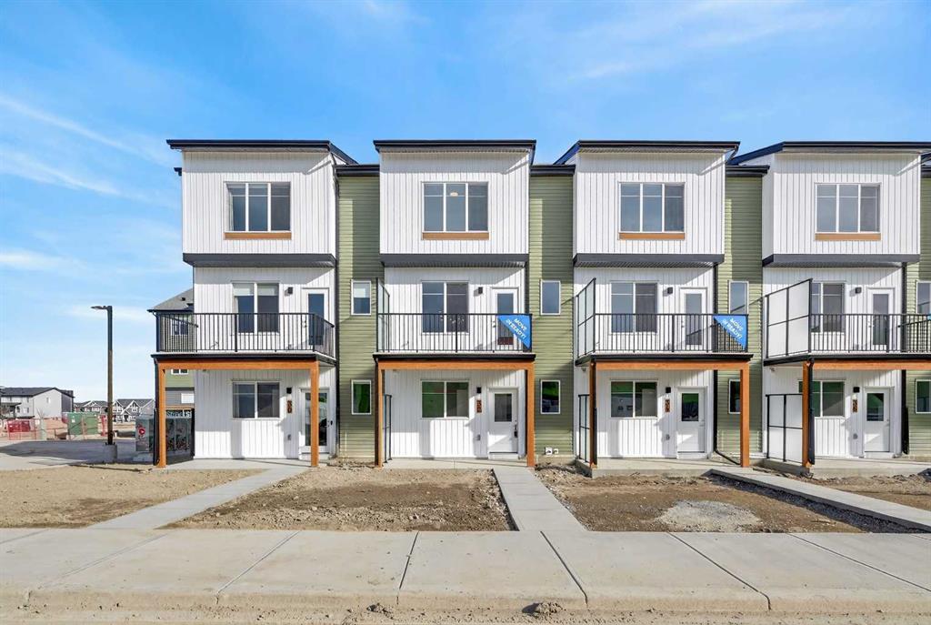 32 Red Embers Plaza NE