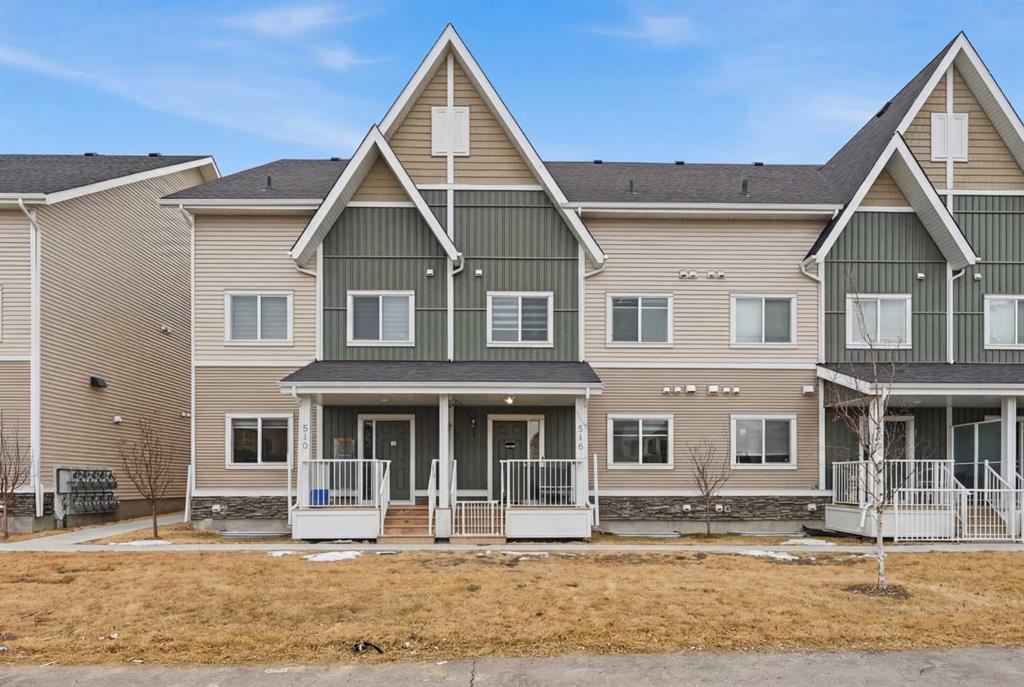 816-32 Red Embers Parade NE