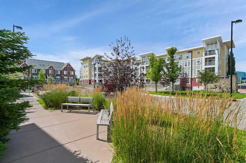 308-402 Marquis Lane SE