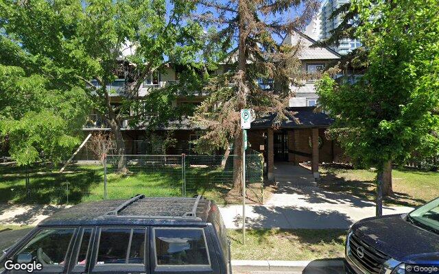 Sunalta Park street view